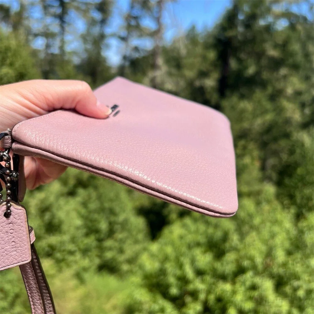 COACH Pink Mauve Small Pebble Leather Wristlet Wallet Gunmetal Hardware AUTHENTC